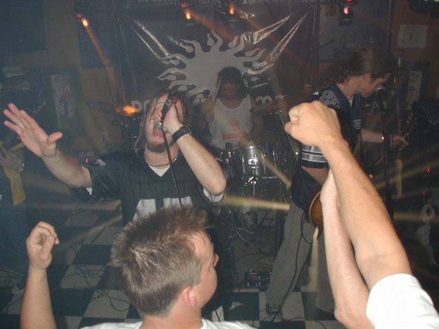 PIC00300